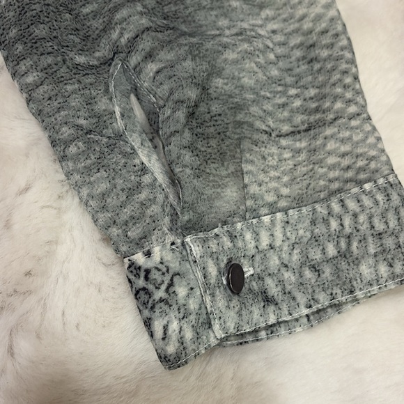 Jennifer Lopez Snake Sheer Blouse – Size S | Y2K Glam | Button-Up Look | - Picture 5 of 6